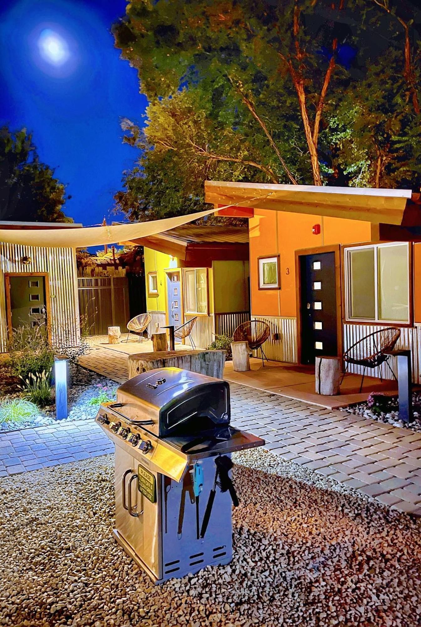 מואב Downtown Kokopelli West 7 - Newly Remodeled Stylish Studio מראה חיצוני תמונה